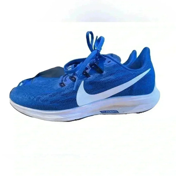 Nike Zoom Royal Blue Shoes with Royal Blue Laces. Mens Size 8 - Picture 1 of 7